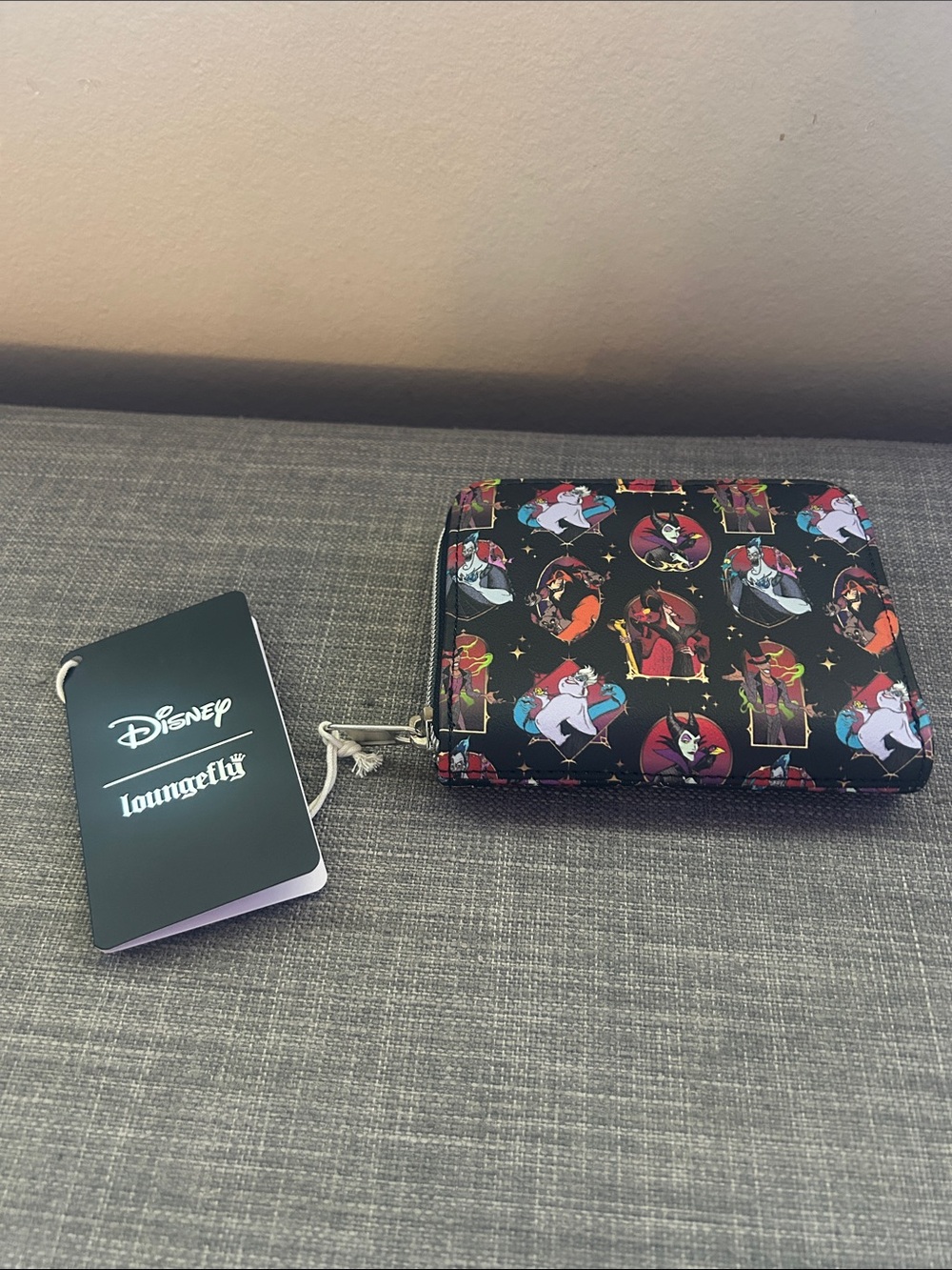 Disney x Loungefly Villains Zip Wallet - Black Multi